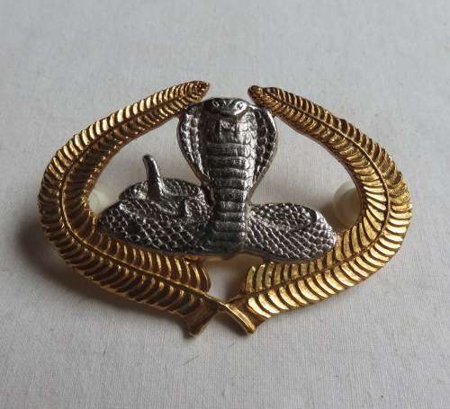 ANGOLA 16TH BRIGADE SPECIAL FORCES OPERATORS BADGE-TRAINED BY EXECUTIVE OUTCOMES- 2 PINS-BI METAL -O