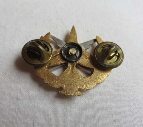 SA AIRFORCE AIR TRAFFIC CONTROL BI-METAL BREAST BADGE-APPROVED IN 1989- 2 PINS