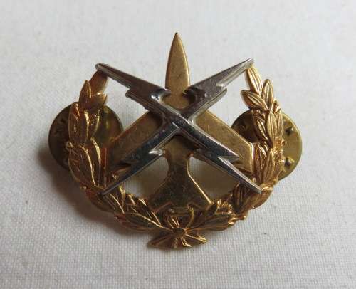 SA AIRFORCE AIR TRAFFIC CONTROL BI-METAL BREAST BADGE-APPROVED IN 1989- 2 PINS