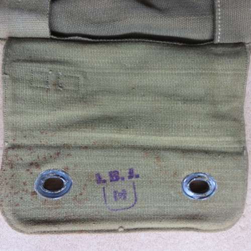 RHODESIAN WEBBING RADIO POACH