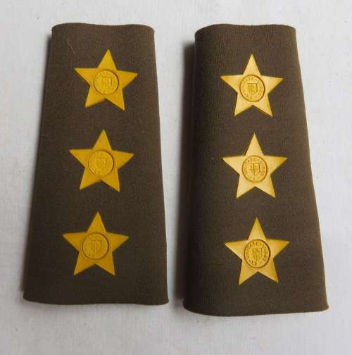 SA ARMY RANK SLIP ON PAIR FOR CAPTAIN 1980'S-1996