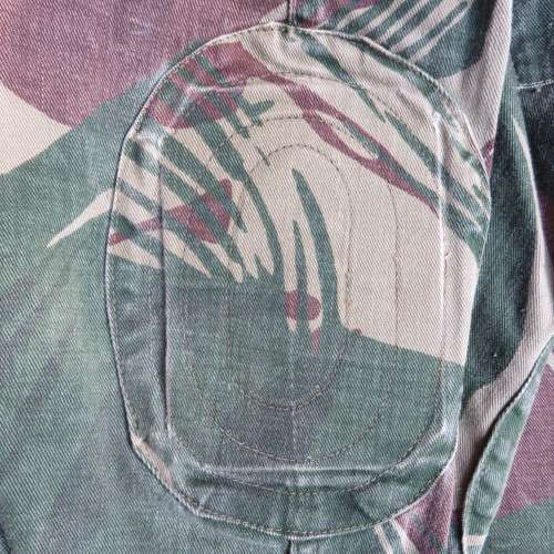 RHODESIAN CAMO JACKET SCARCE-EXTRA LARGE SIZE MEDIUM MEASURES 61CM ARMPIT TO ARMPIT-REINFORCED ELBOW