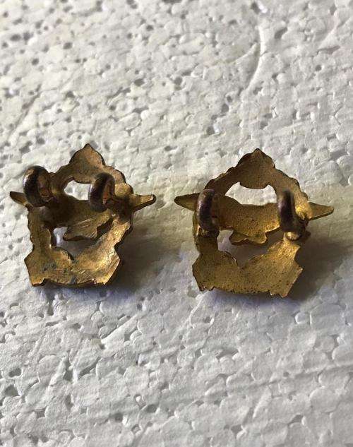 SAAF OFFICERS GILT MESS DRESS COLLAR BADGE PAIR-LUGS INTACT-WORN 1926- 1959