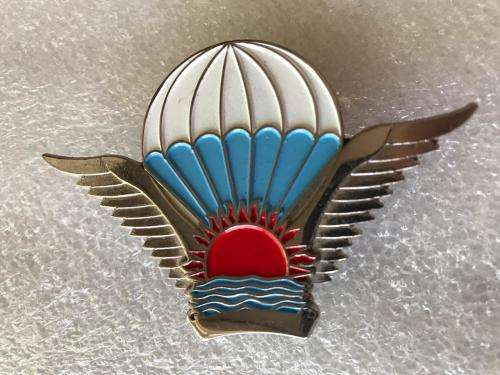 MALAWI PARACHUTE WING-QUALIFIED IN SILVER FOR NCO'S-ISSUED MARCH 1995- 3 PINS