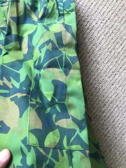 ORIGINAL RECCE COPY CUBAN ELM LEAF CAMO SHIRT IN UNUSED CONDITION-SIZE LARGE-MEASURES 60CM ARMPIT TO
