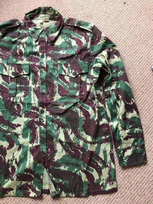 ORIGINAL RECCE COPY ,COPY R PORTUGUESE CAMO SHIRT IN UNUSED CONDITION-SIZE EXTRA LARGE-MEASURES 64 C
