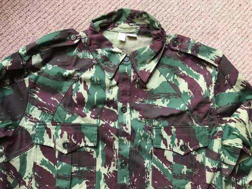 ORIGINAL RECCE COPY ,COPY R PORTUGUESE CAMO SHIRT IN UNUSED CONDITION-SIZE EXTRA LARGE-MEASURES 64 C
