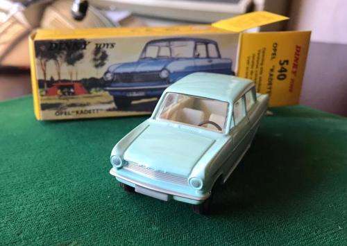 DINKY TOYS-DIE CAST MODEL-OPEL KADETT-SCALE 1;43-CONDITION MINT NEW-BOXED & SOLD WITH 13 PAGE BOOKLE