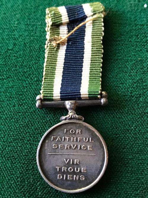 MINIATURE SILVER SA POLICE FAITHFUL SERVICE MEDAL