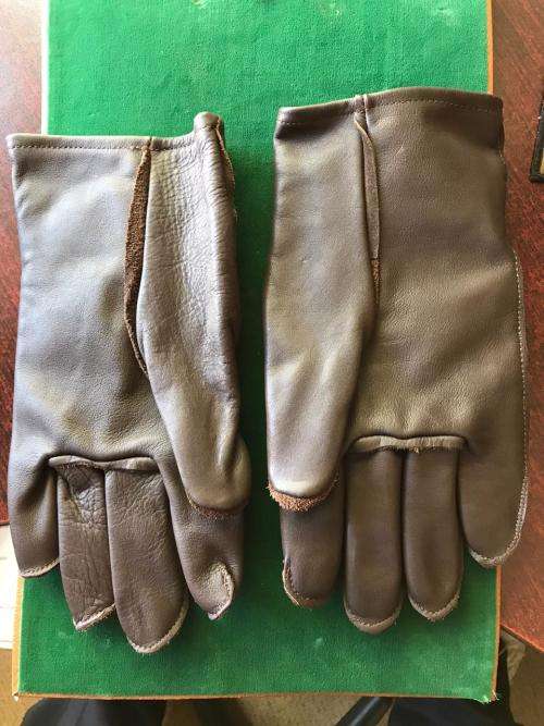 SA ARMY OFFICERS LEATHER CEREMONIAL GLOVES-SIZE LARGE-X LARGE-GOOD CONDITION