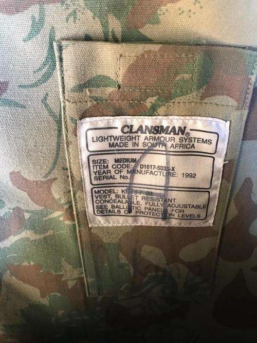 BULLET PROOF VEST WITH KEULER PLATES-COMPLETE AND GOOD CONDITION -SIZE ADJUSTABLE-POLICE TASK FORCE
