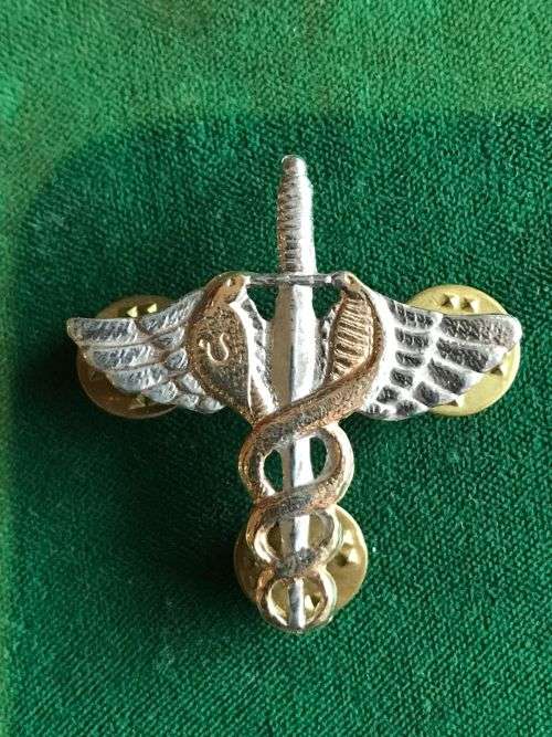SA MEDICAL SERVICES MEDICAL SUPPORT OPERATORS BREAST BADGE (BI-METAL APPEARANCE)ORIGINAL- 3 PINS