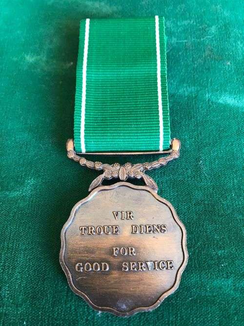 FULL SIZE GOOD SERVICE MEDAL-BRONZE-PF-1975-1986- 10 YEARS