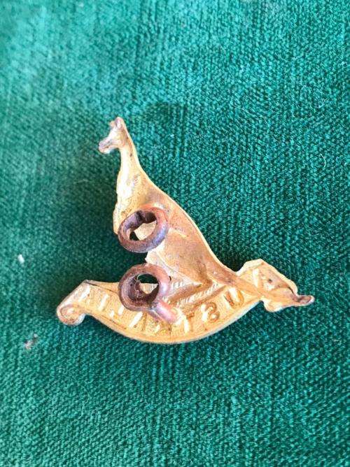 AUSTRALIA COLLAR BADGE-MEASURES 28MM- 2 LUGS