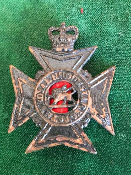 RHODESIA REGT. HAT BADGE-1ST BN FLASH-1953-1960`S-ONE LUG