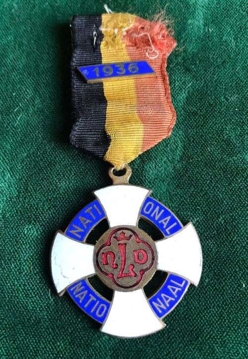 FULL SIZE BELGIUM MEDAL