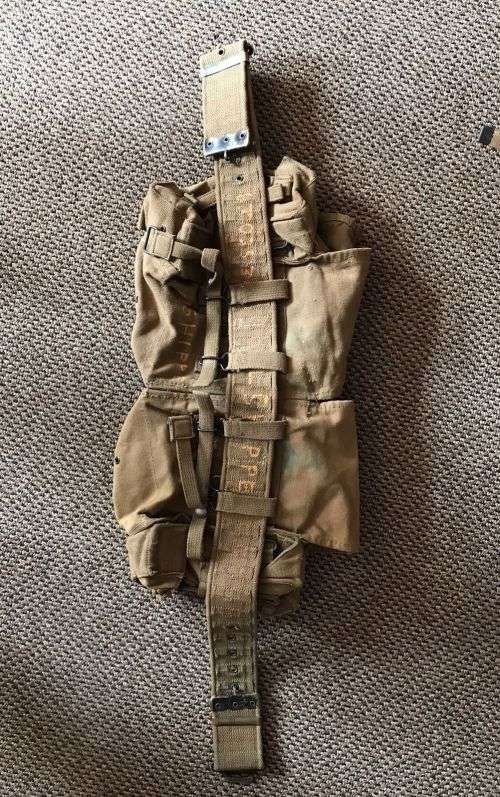 RHODESIA WEBBING-KIDNEY POUCHES WITH WEBBING BELT
