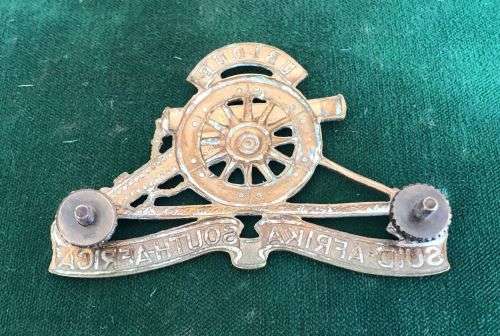 SA ARTILLERY,BRASS CAP BADGE-WORN POST 1959- 2X SCREW LUGS