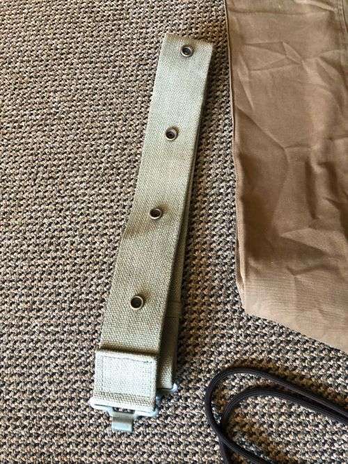 SADF PERIOD SELECTION OF 4 ITEMS TROUSERS,SIZE 32,PIPE LENGTH 76 CM,STABLE BELT,SCARVE and LANYARD