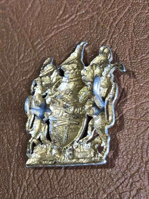 RHODESIA WARRANT OFFICER CLASS 1 GILT ANODISED ARM RANK BADGE-LUGS INTACT