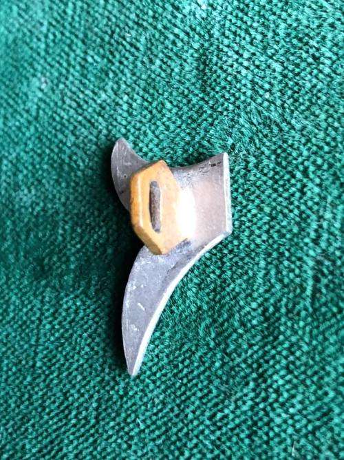 1ST BRIGADE COMMANDER LT. COL. H.A. MC DONALD CAP BADGE