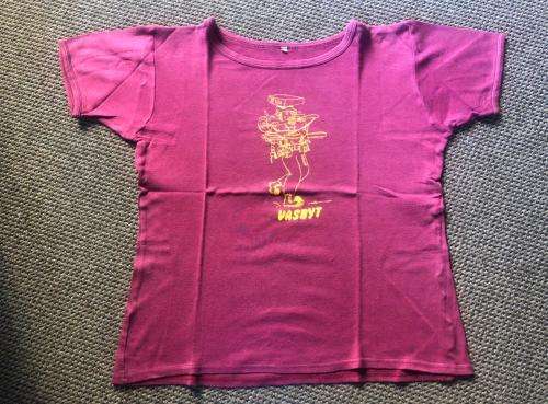 SA PARABAT-VASBYT- T-SHIRT-SIZE MEDIUM-MEASURES 55 CM ARMPIT TO ARMPIT-GOOD CONDITION