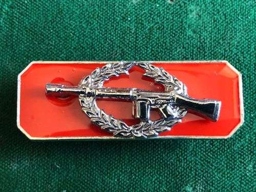 SA ARMY SNIPERS QUALIFICATION BREAST BADGE-APPROVED IN 1980-CHROMED ON RED BACKING-2 PIECE- 2 PINS