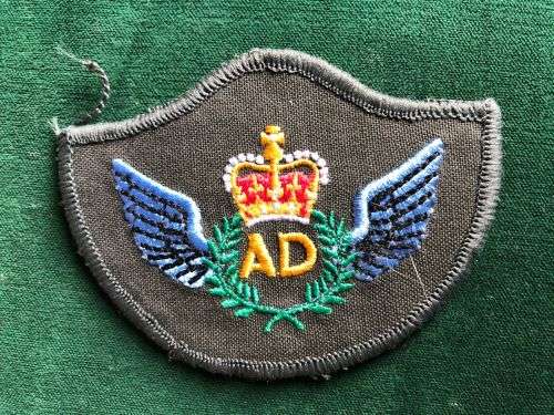GREAT BRITAIN AIR DISPATCHER BADGE-EMBROIDERED