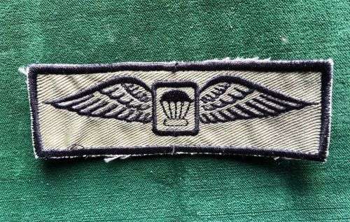 SA PARA INSTRUCTOR- EMBROIDERED PARA WING- 1980`S