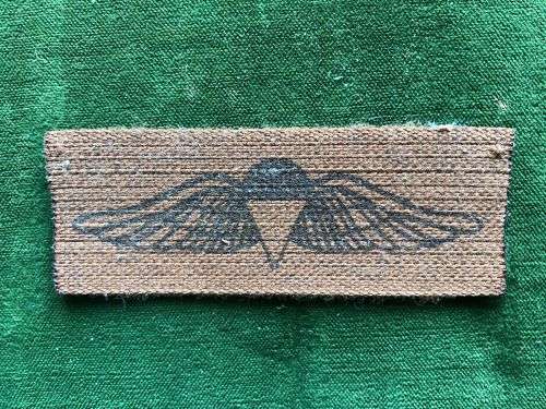 SA PARACHUTE WINGS- PRINTED- 1990`S