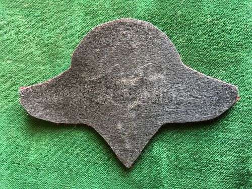 1 PARACHUTE BATTALION 1ST PATTERN BERET BADGE FOR NATIONAL SERVICEMEN- WORN 1970`S-EARLY 1980`S