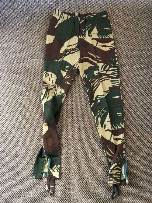 RHODESIAN CAMO TRACK SUIT TROUSERS-SIZE LARGE-PIPE LENGTH OF 85 CM-CONDITION VERY GOOD WITHOUT ANY D