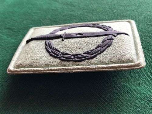 SPECIAL FORCES OPERATOR BADGE-ONE VOID ON THE BLADE TO REPRESENT THE DIAMOND FOR 10 YEAREMBOSSED-RU