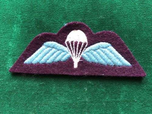 BRITISH AIRBORNE FORCES PARA WING- EMBROIDERED ON PURPLE FELT
