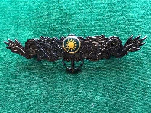 TAIWAN NAVY OFFICERS BADGE- FULL SIZE- 2 LUGS