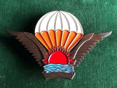 MALAWI FREE FALL PARACHUTIST WINGS- BRONZE WINGS- 3 PINS
