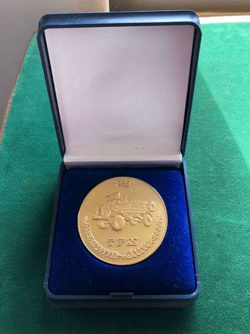 RECCE/OPERATION FIREWOOD MEDALLION IN PRESENTATION BOX-ORIGINAL