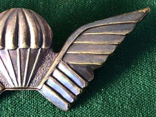 NUMBERED RHODESIA SELOUS SCOUTS PARACHUTE WING 1976-1980-UNISSUED BUT GUARANTEED ORIGINAL-BRASS- 2 L