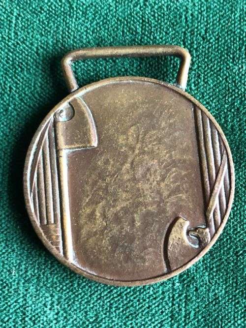 ITALIAN MEDAL VALVE APRONAVICO-DIAMETER 33MM