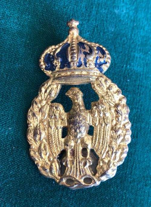 ITALIAN WW2 AIR FORCE CAP BADGE- 2X SCREW LUGS