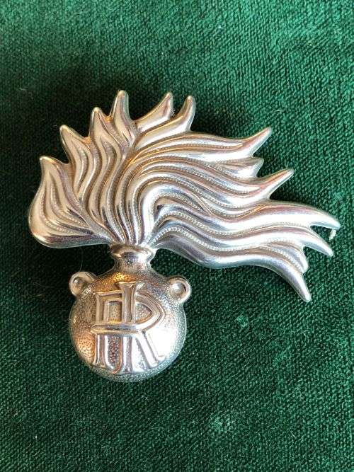 ITALIAN MILITARY POLICE CAP BADGE