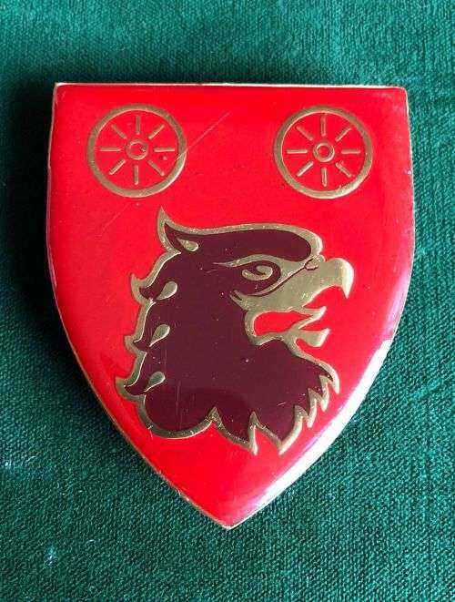 44 PARACHUTE BATTALION-MAINTENANCE UNIT FLASH- RED VARIATION- 3 PINS