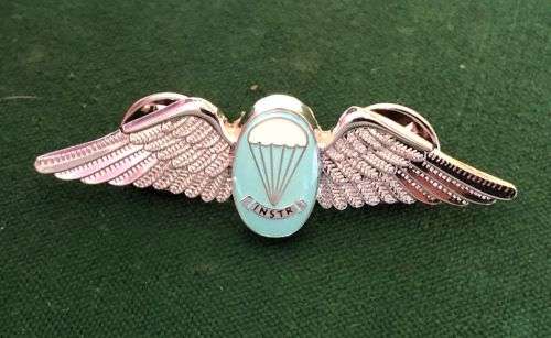SA PARACHUTE STATICLINE INSTRUCTOR CHROME AND ENAMEL CENTRE(LUCITE COVERED) MESS DRESS WING-WORN FRO