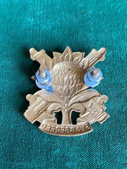 REGIMENT LANGENHOVEN-GILDING METAL CAP BADGE-WORN FROM 1964-2X SCREW LUGS