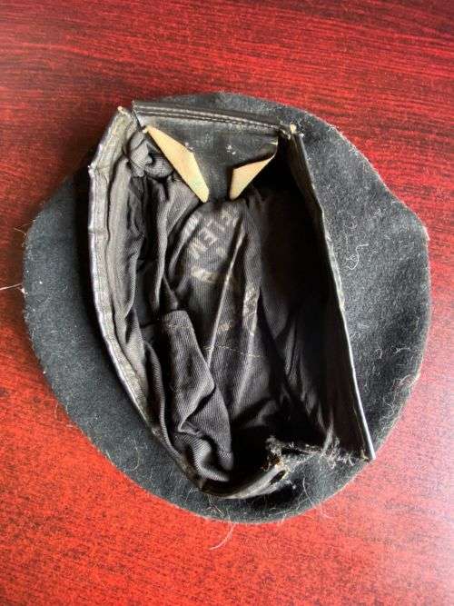 SADF BLACK BERET-DATED 1971/72-INSIDE RING MEASURES 49 CM