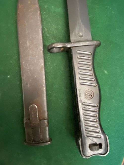 YUGOSLAVIAN M56 BAYONET FOR THE 7,62 M 1956 SUB MACHINE GUN- OVERALL LENGTH 280MM