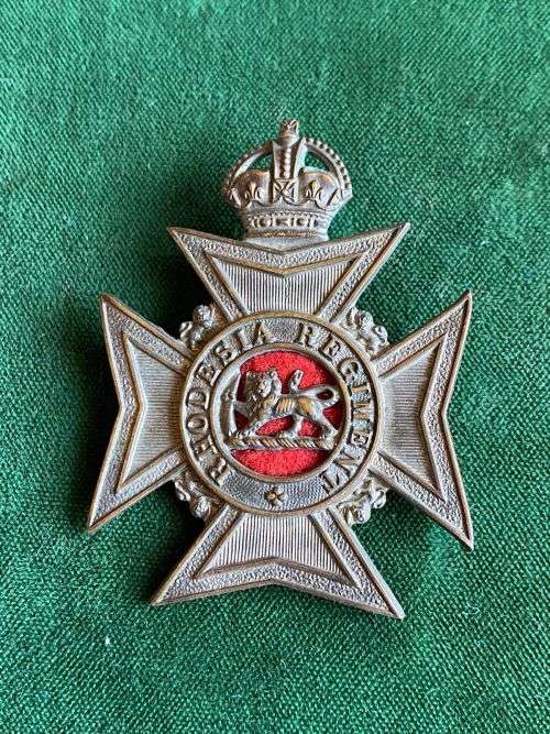 RHODESIA REGIMENT HAT BADGE-WORN 1947-53-STICK PIN MISSING