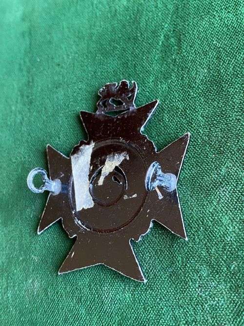 RHODESIA REGIMENT BERET BADGE-WORN 1970-1980- 2 LUGS