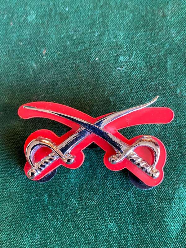 SA ARMY ASSISTANT PT INSTRUCTORS CHROME METAL- BREAST BADGE-3RD PATTERN- 3 PINS