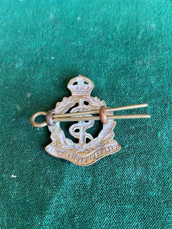 WW1 ROYAL ARMY MEDICAL CORPS COLLAR BADGE- 2 LUGS